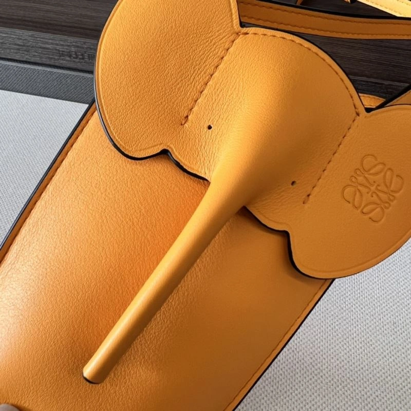Loewe Elephant Bags Cozy 77420