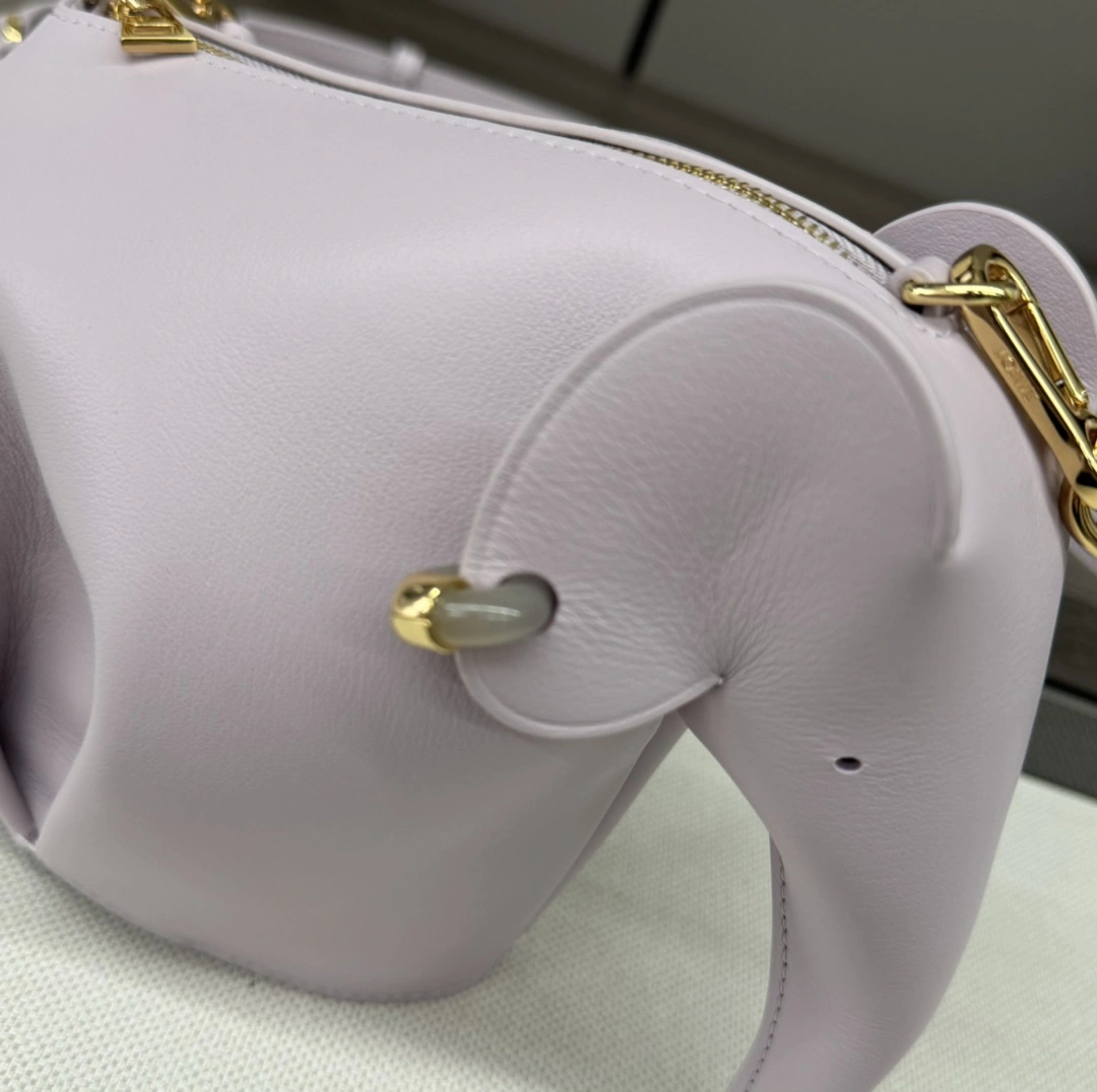 WellDesigned Loewe Elephant Bags 67235