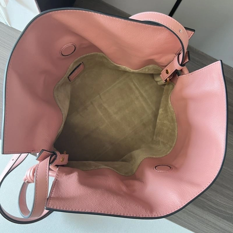 Neat Loewe Flamenco Bags 58544