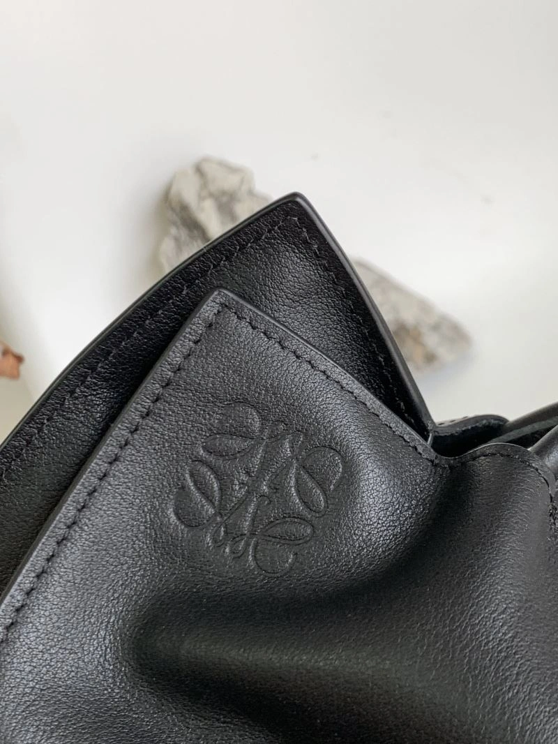Versatile Loewe Flamenco Bags 58542