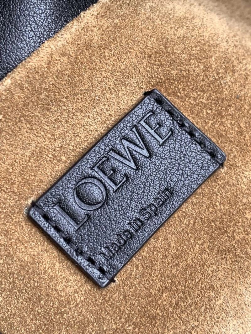 Versatile Loewe Flamenco Bags 58542