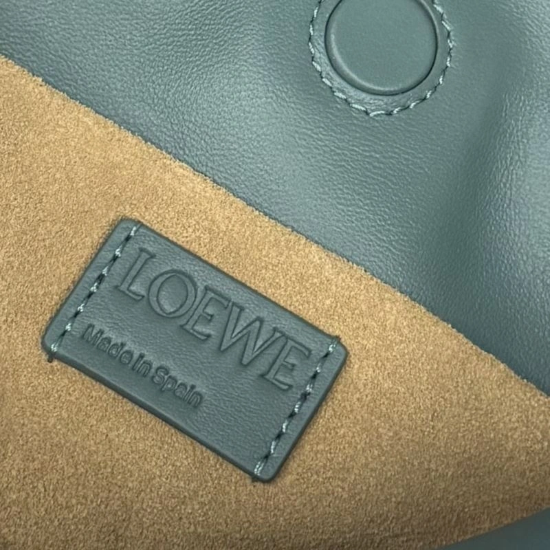 Trendsetting Loewe Flamenco Bags 58516