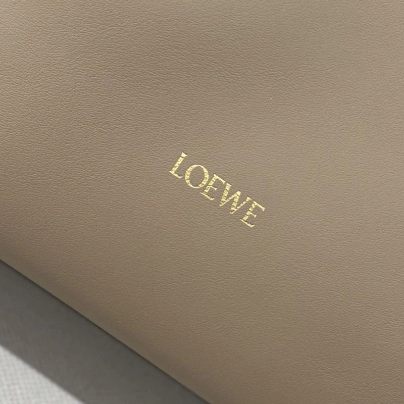 Sporty Loewe Flamenco Bags 58502