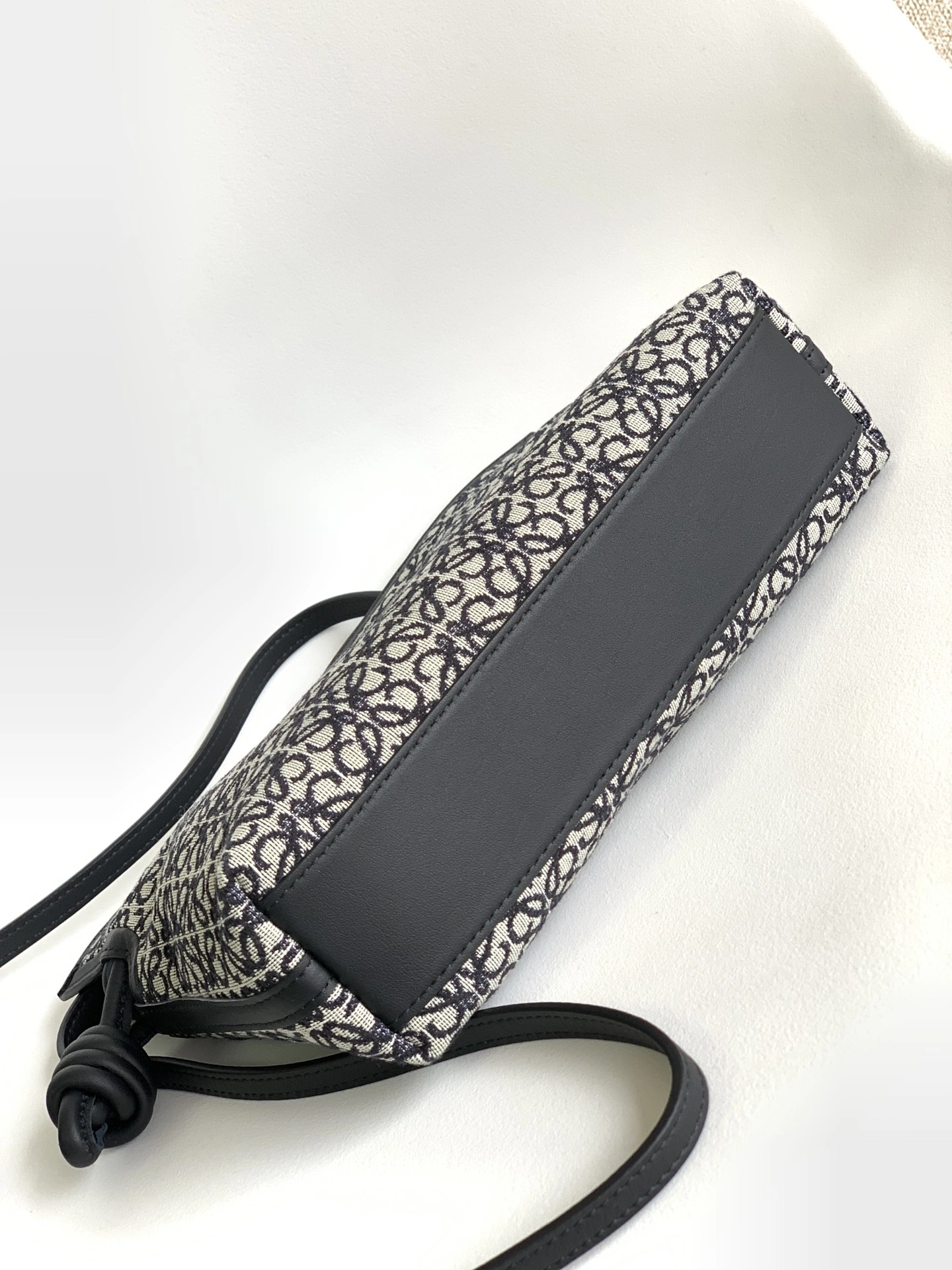 Attractive Loewe Flamenco Bags 72173