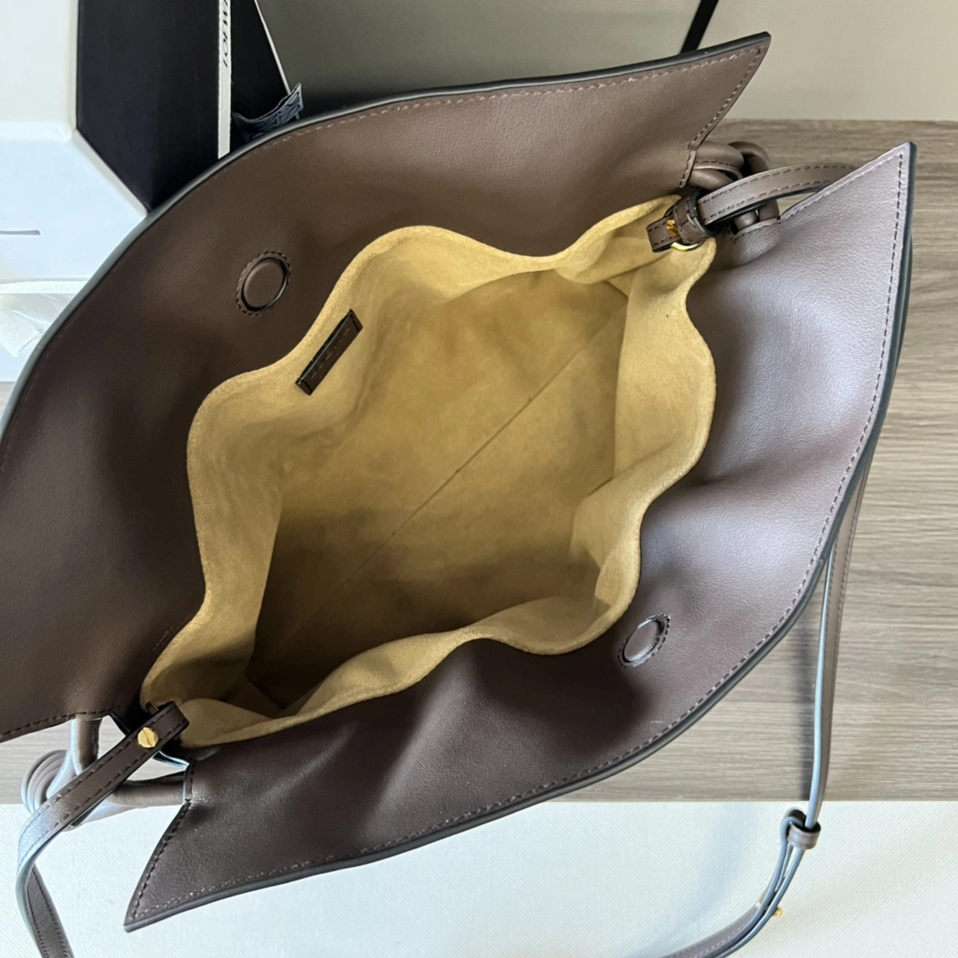 Loewe Flamenco Bags Sophisticated 72172
