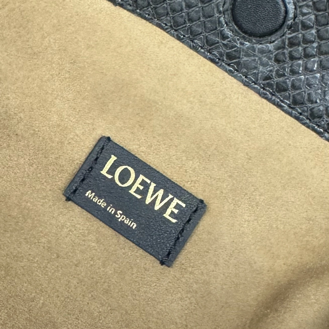 Vibrant Loewe Flamenco Bags 72160