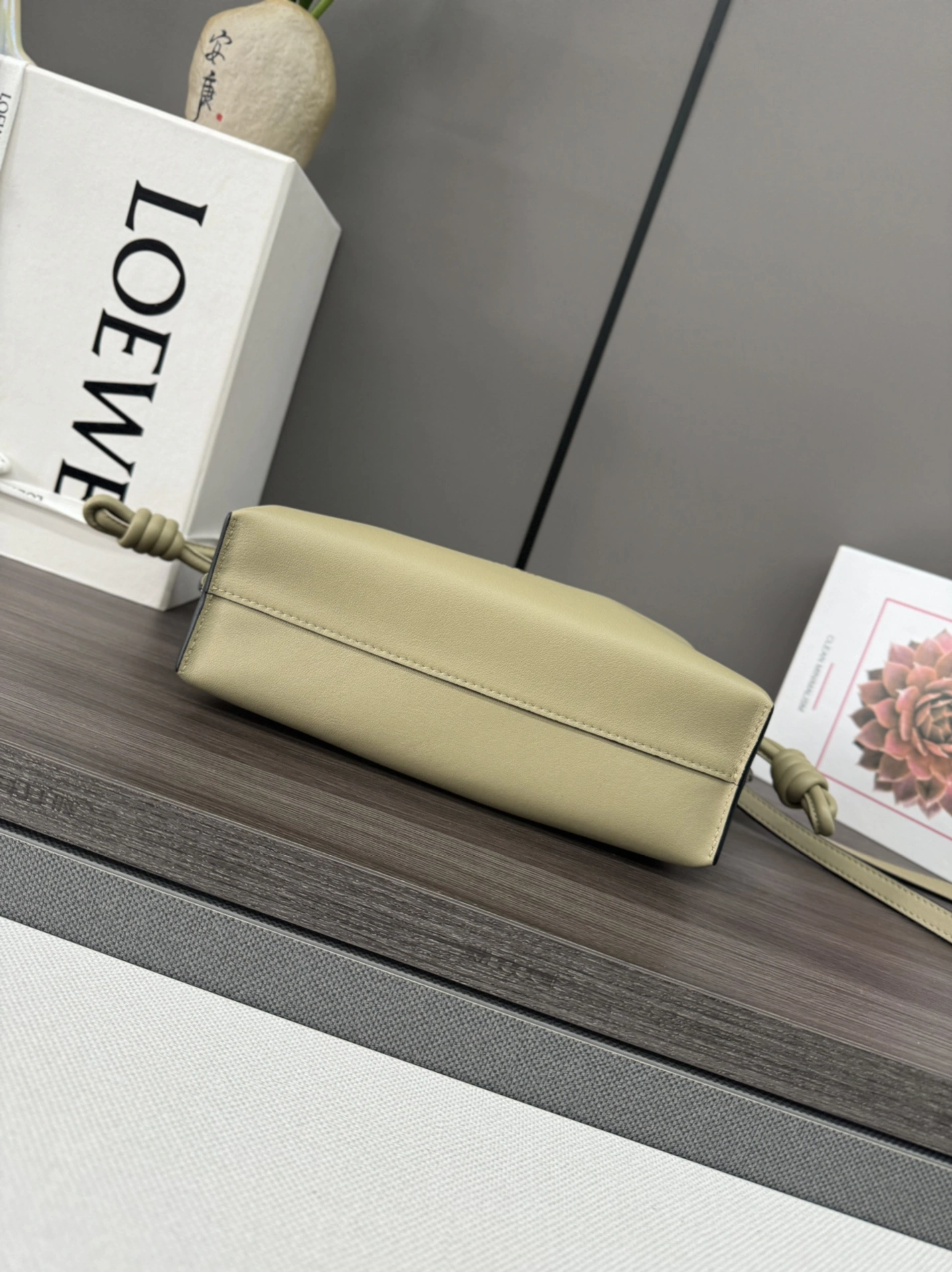 Loewe Flamenco Bags Refined 72187