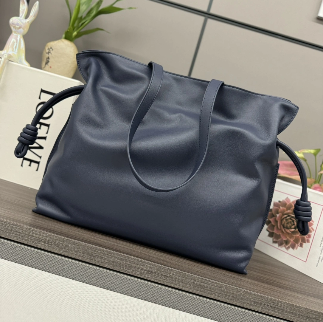 Contemporary Loewe Flamenco Bags 72149