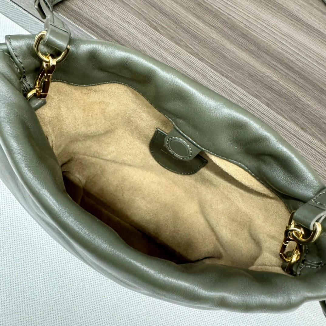 HighPerformance Loewe Flamenco Bags 72147