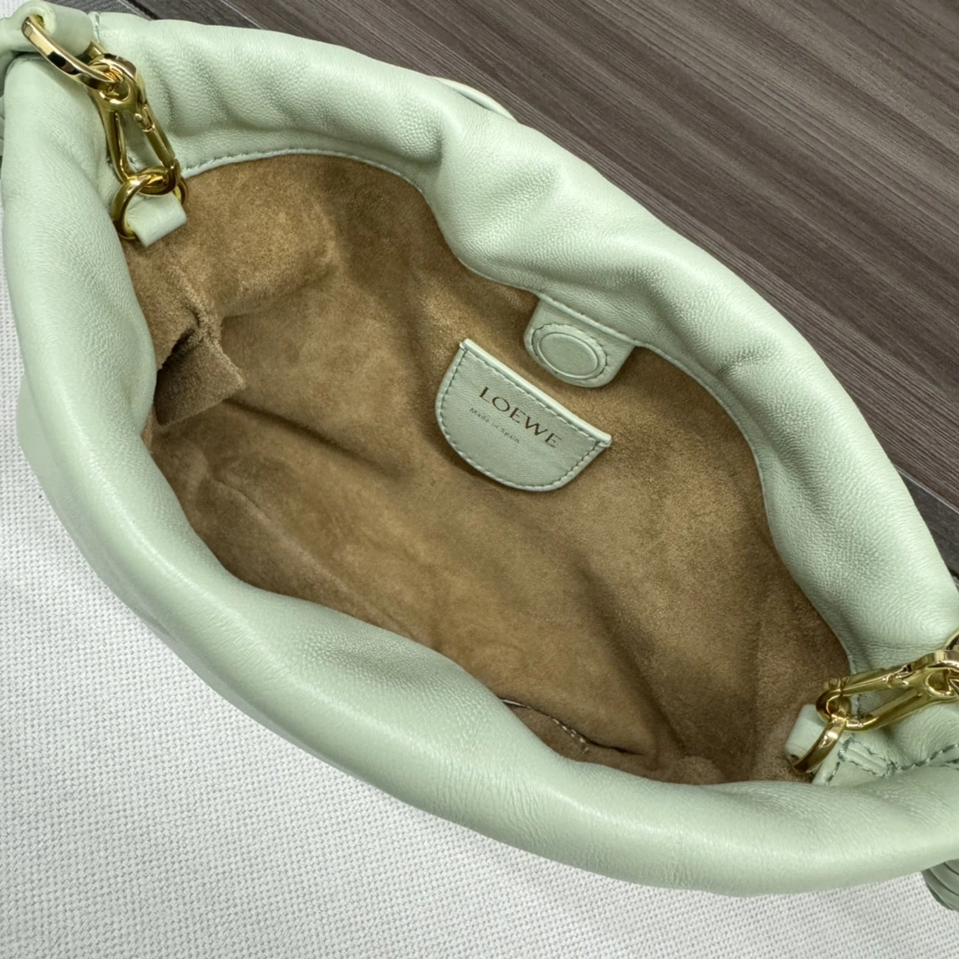 Loewe Flamenco Bags Contemporary 72168