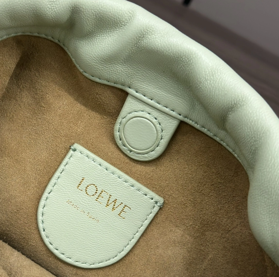 Loewe Flamenco Bags Contemporary 72168