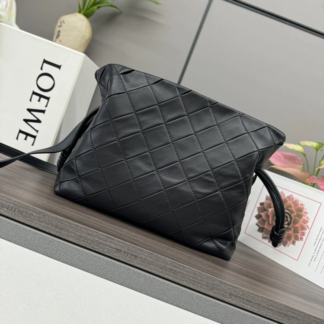 Breathable Loewe Flamenco Bags 67231