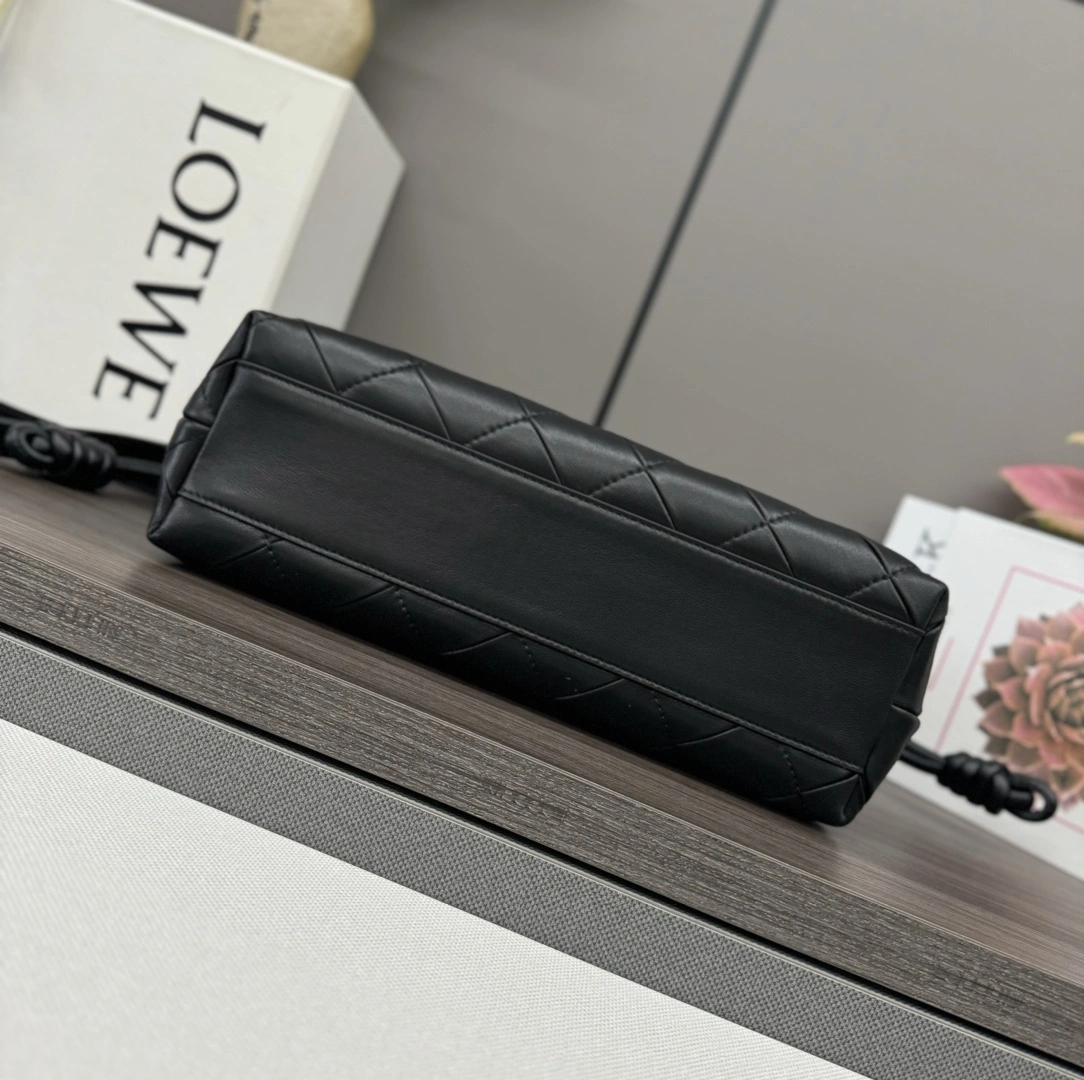 Breathable Loewe Flamenco Bags 67231