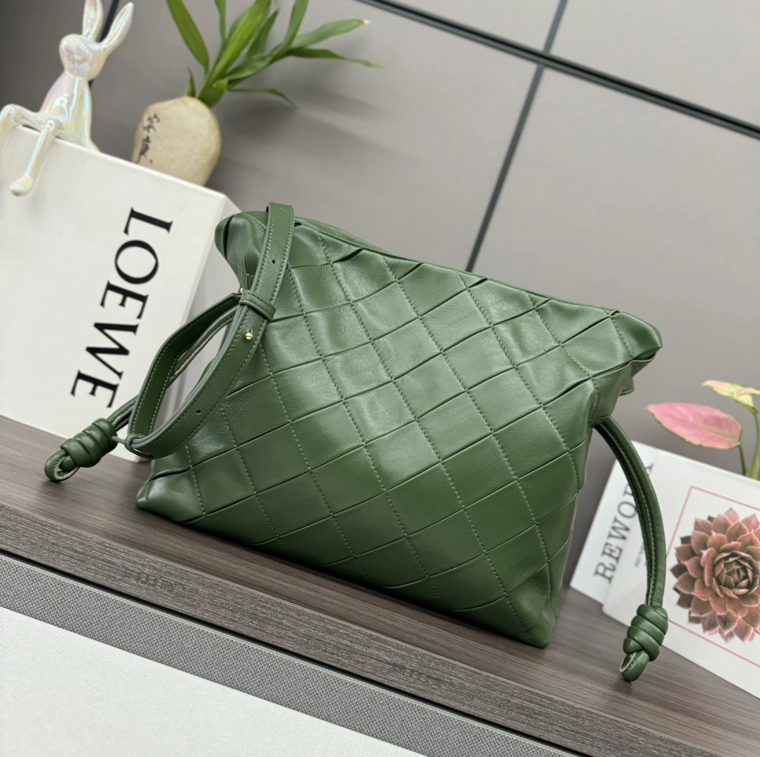 Loewe Flamenco Bags Snug 67229