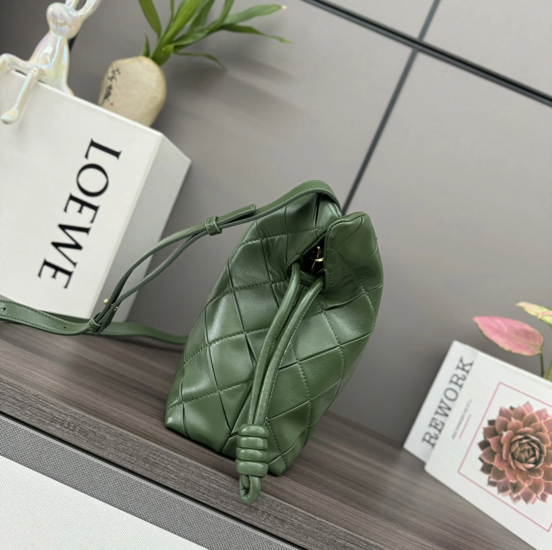 Loewe Flamenco Bags Snug 67229