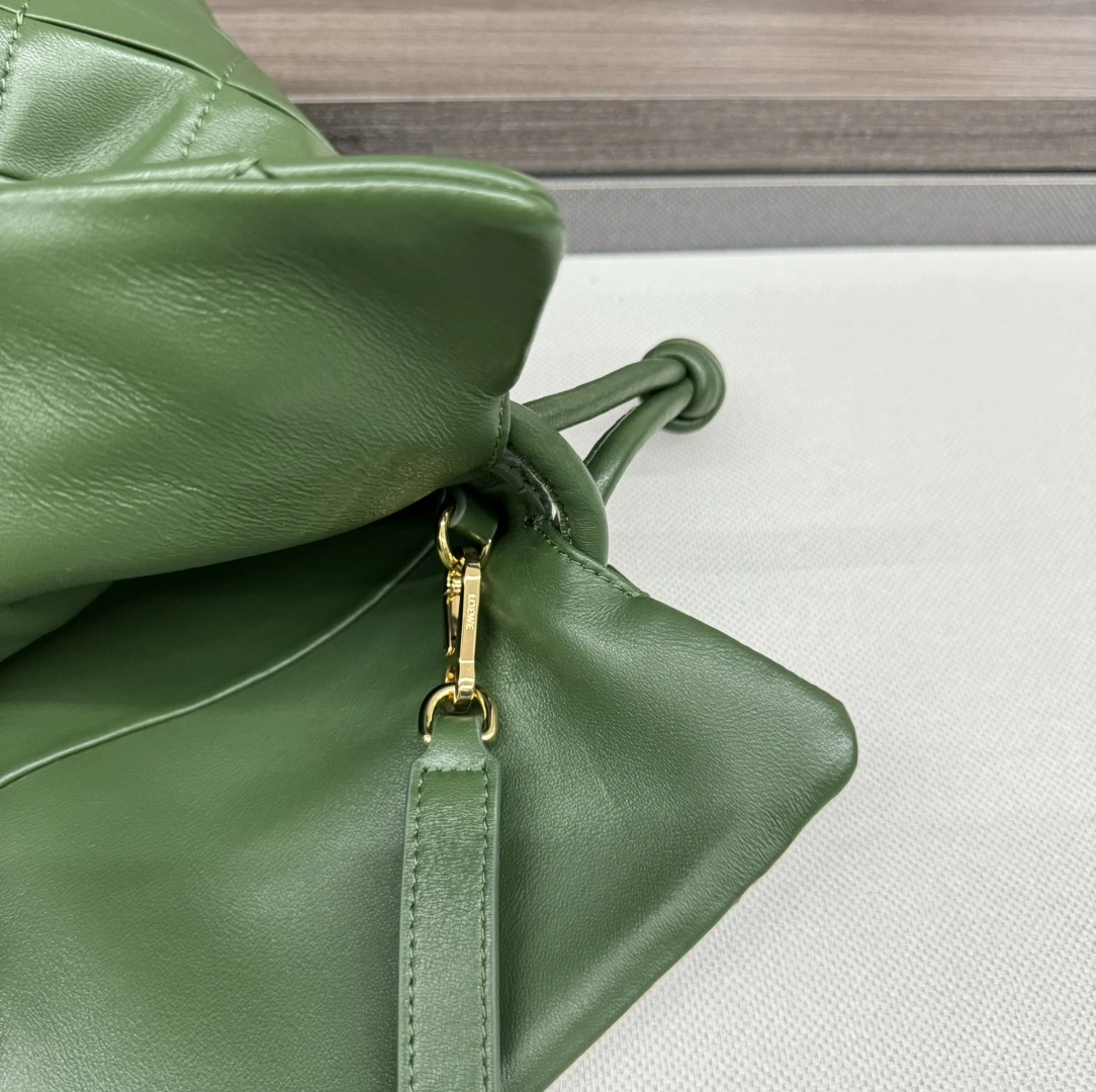 Loewe Flamenco Bags Snug 67229