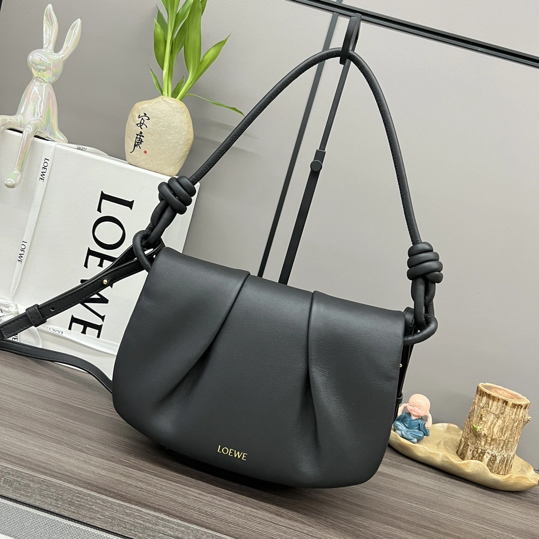 Breathable Loewe Flamenco Bags 67226