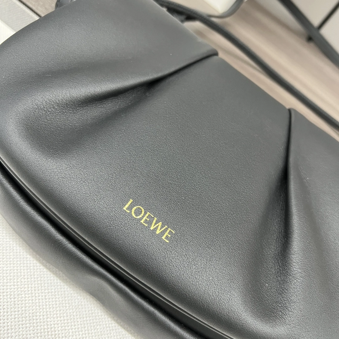 Breathable Loewe Flamenco Bags 67226