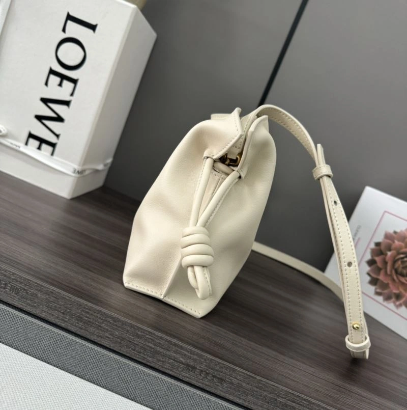 Loewe Flamenco Bags Sleek 61656
