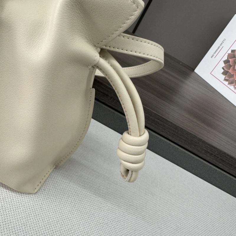 Loewe Flamenco Bags Sleek 61656