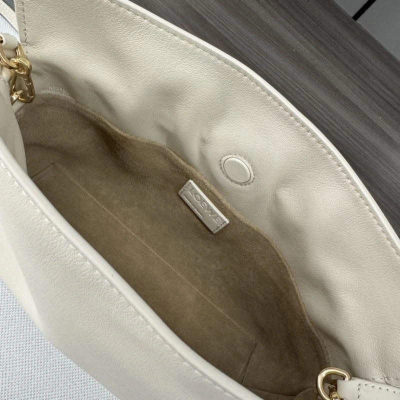 Loewe Flamenco Bags Sleek 61656