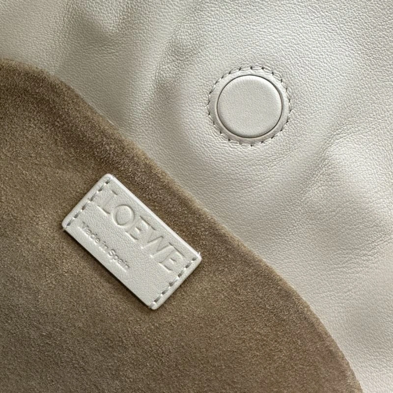 Loewe Flamenco Bags Sleek 61656