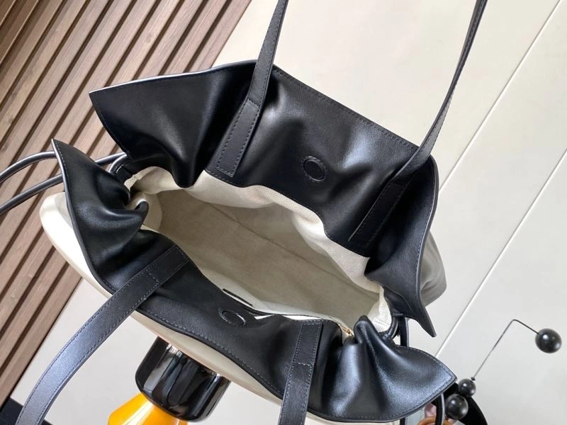 Loewe Flamenco Bags ModernLook 67083