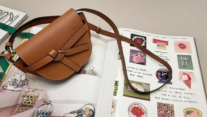 Loewe Gate Bags Resilient 77412