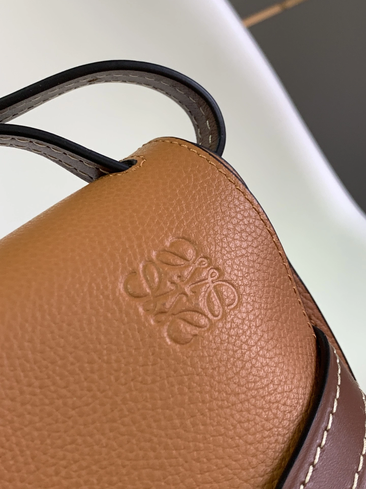 TravelReady Loewe Gate Bags 72139