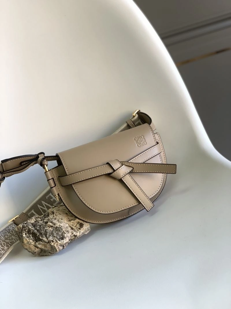 Loewe Gate Bags Sleek 61597