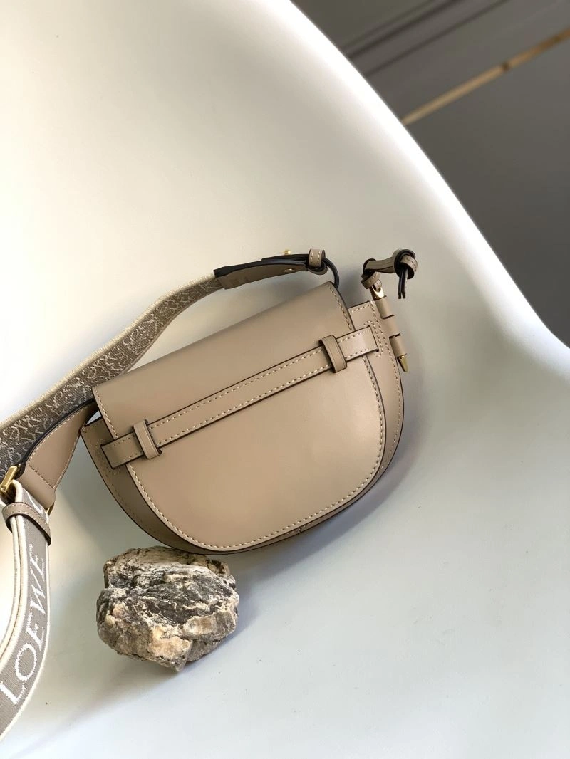 Loewe Gate Bags Sleek 61597