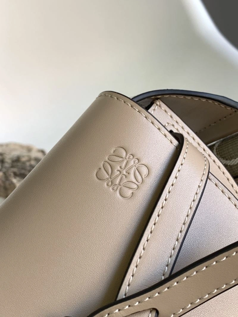 Loewe Gate Bags Sleek 61597
