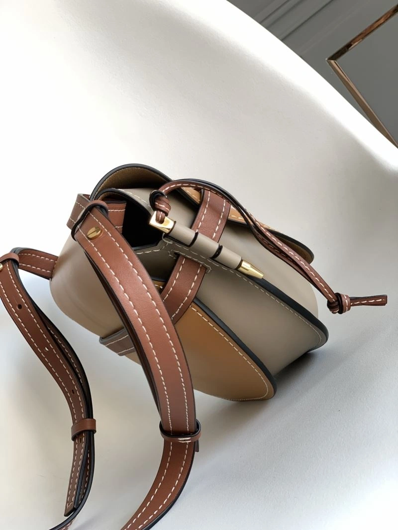 Loewe Gate Bags Cozy 61596