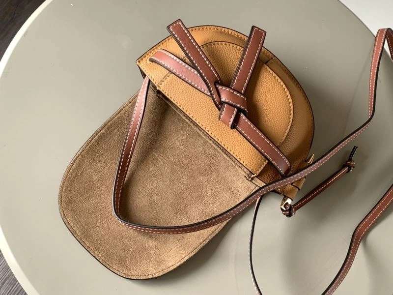 Loewe Gate Bags Bold 73205