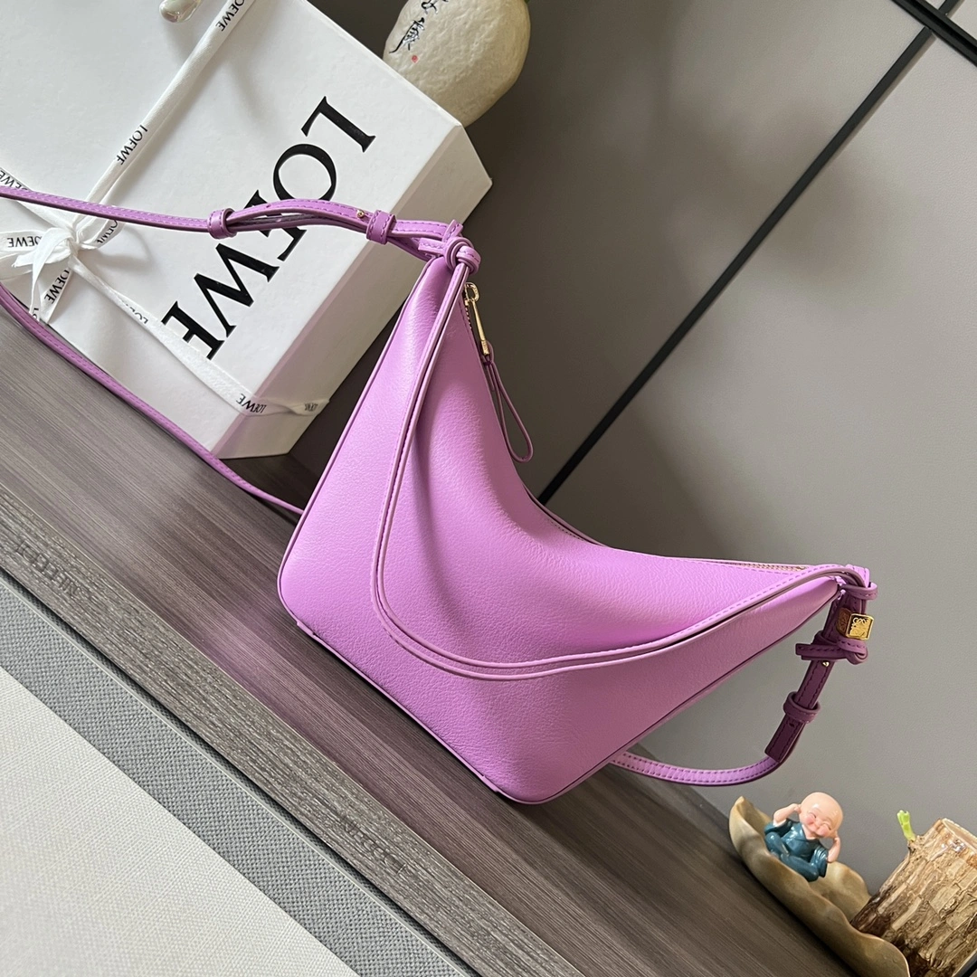 Timeless Loewe Hammock Bags 72145