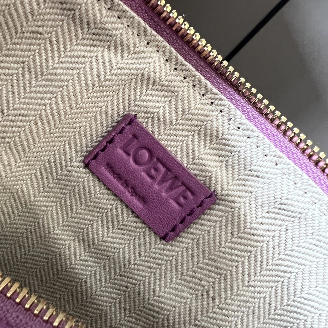 Timeless Loewe Hammock Bags 72145