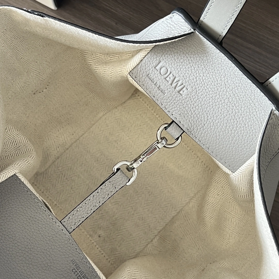 Loewe Hammock Bags Sporty 72135