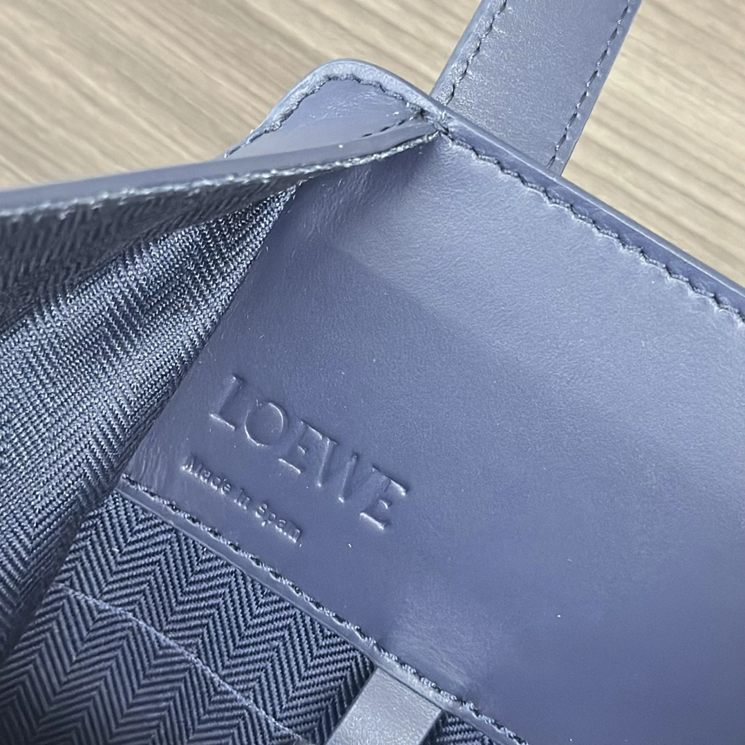 Loewe Hammock Bags Practical 72144