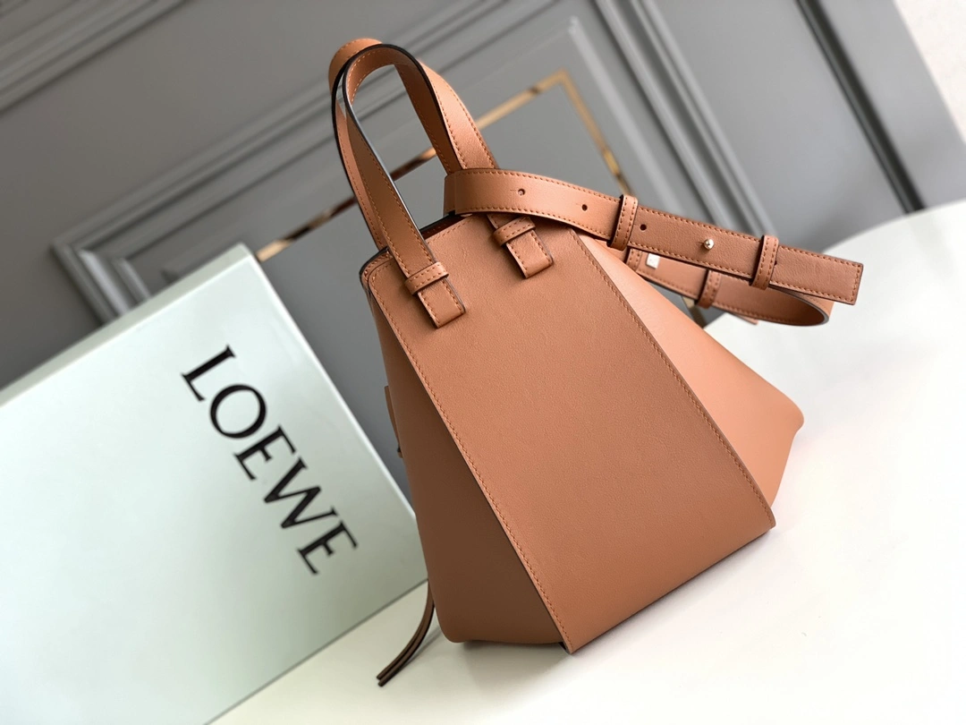 Flexible Loewe Hammock Bags 67215