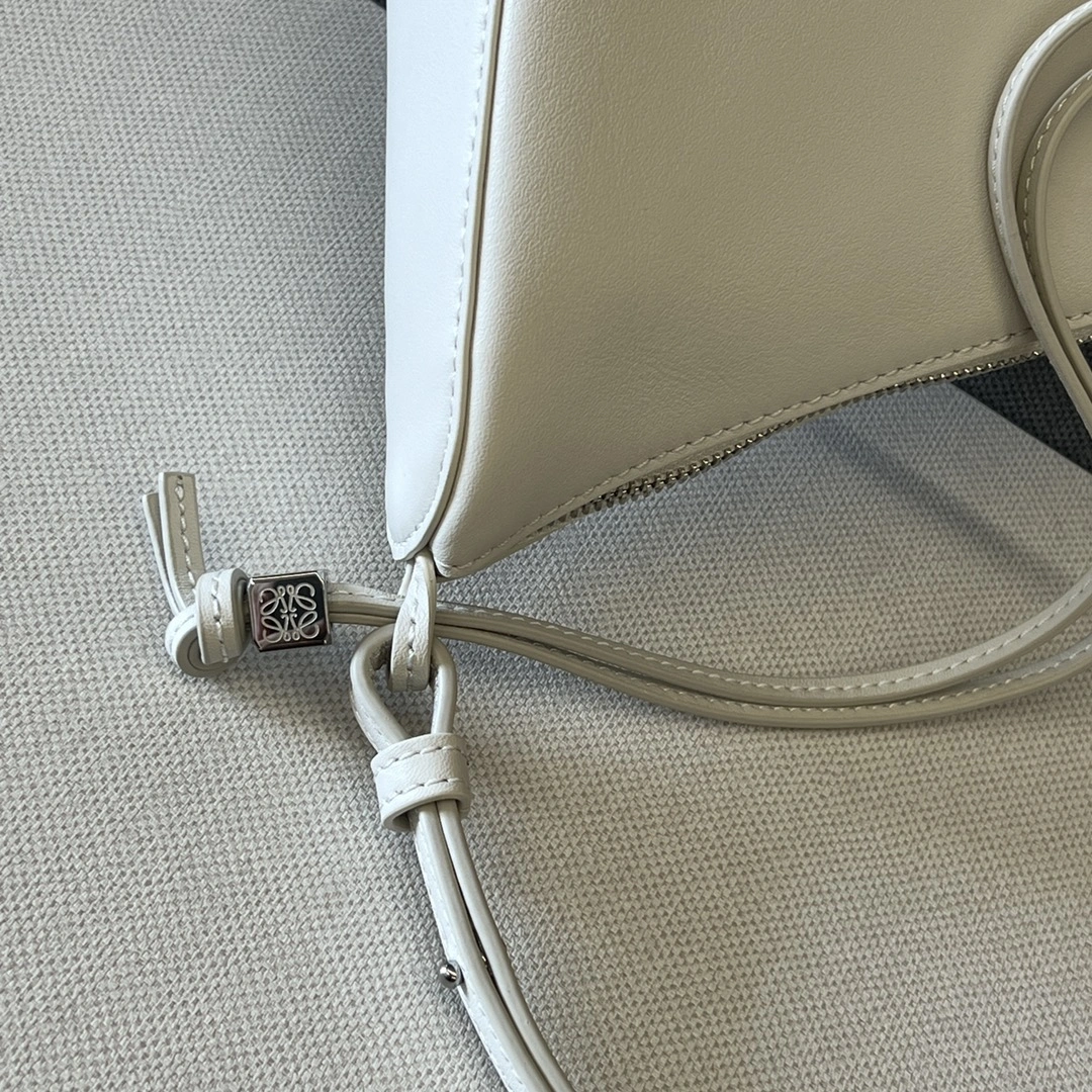 Vibrant Loewe Hammock Bags 67214