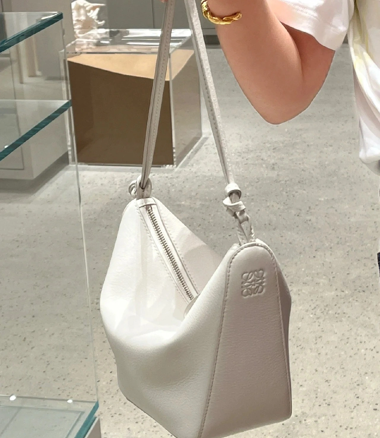 Vibrant Loewe Hammock Bags 67214