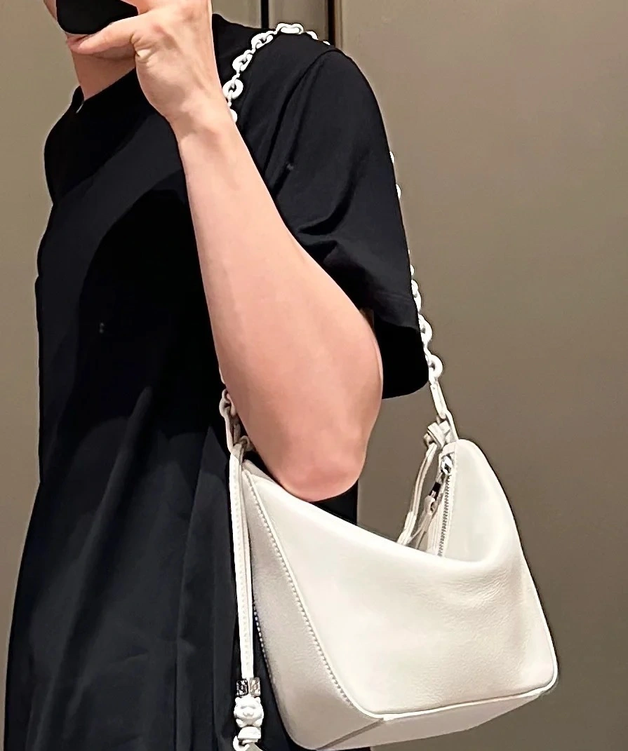 Vibrant Loewe Hammock Bags 67214