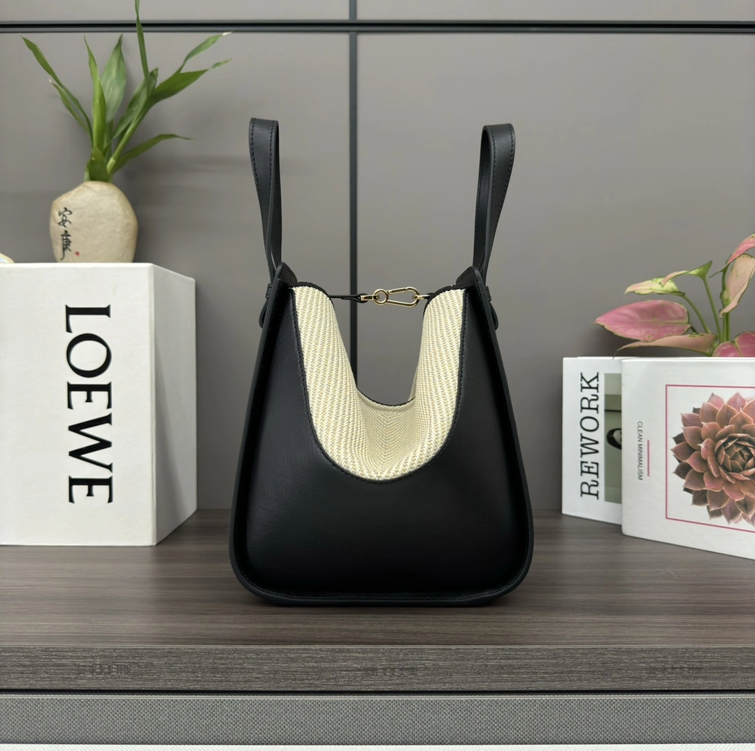 Loewe Hammock Bags Supportive 67195