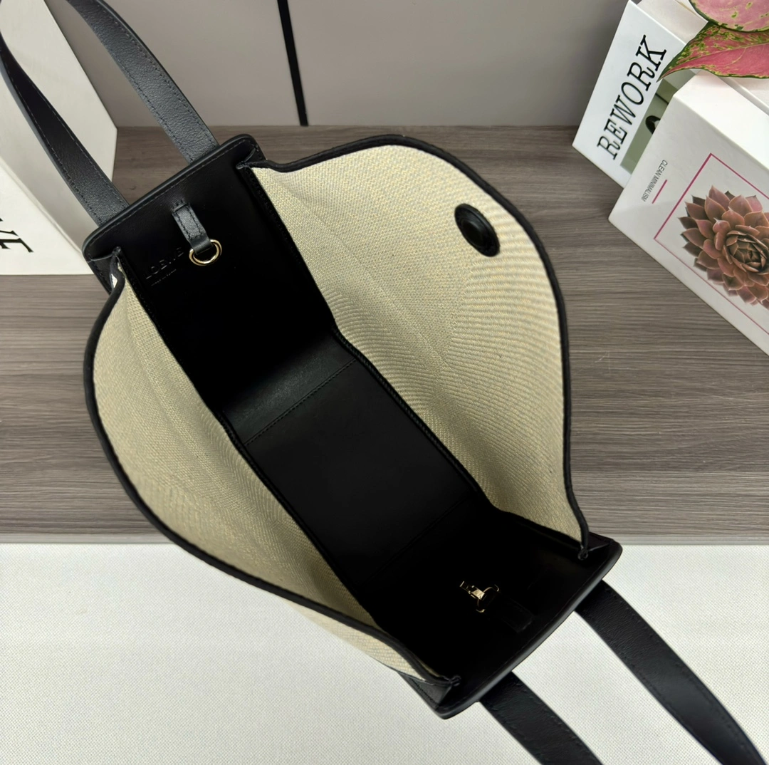 Loewe Hammock Bags Supportive 67195