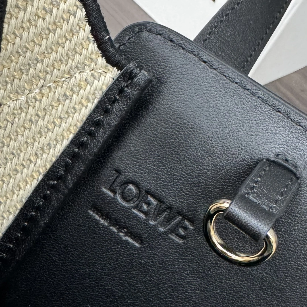 Loewe Hammock Bags Supportive 67195