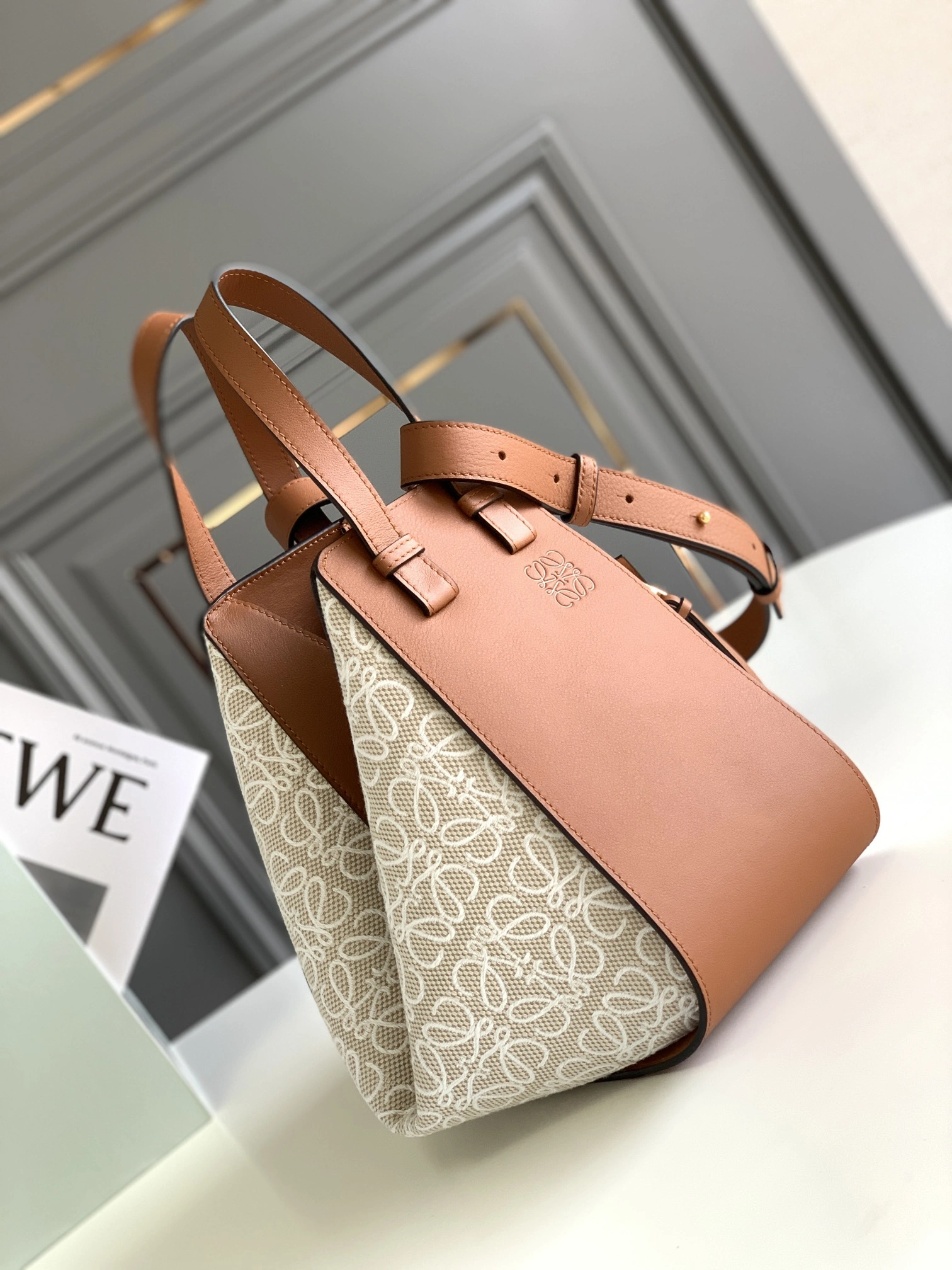 ZipUp Loewe Hammock Bags 67202