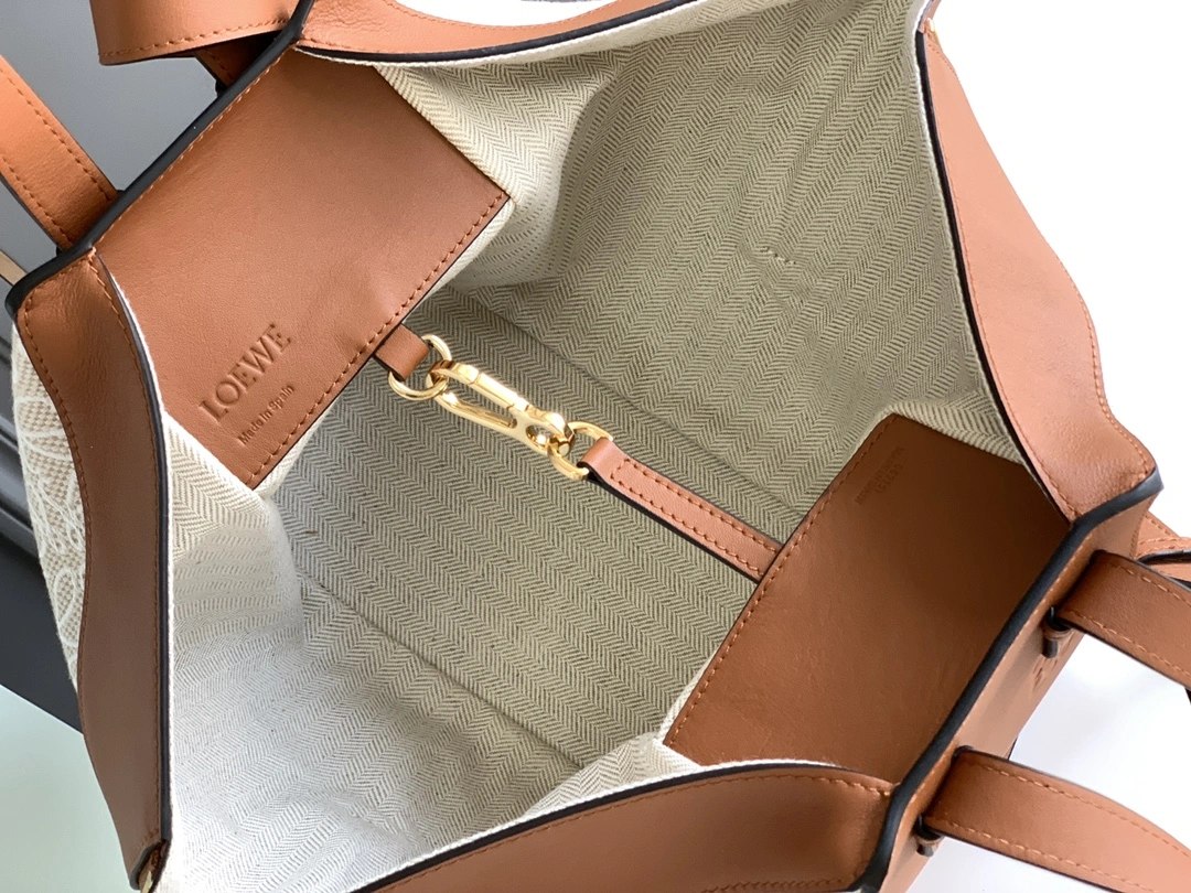 ZipUp Loewe Hammock Bags 67202