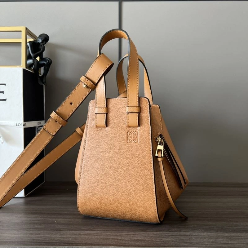 Loewe Hammock Bags Snug 61582