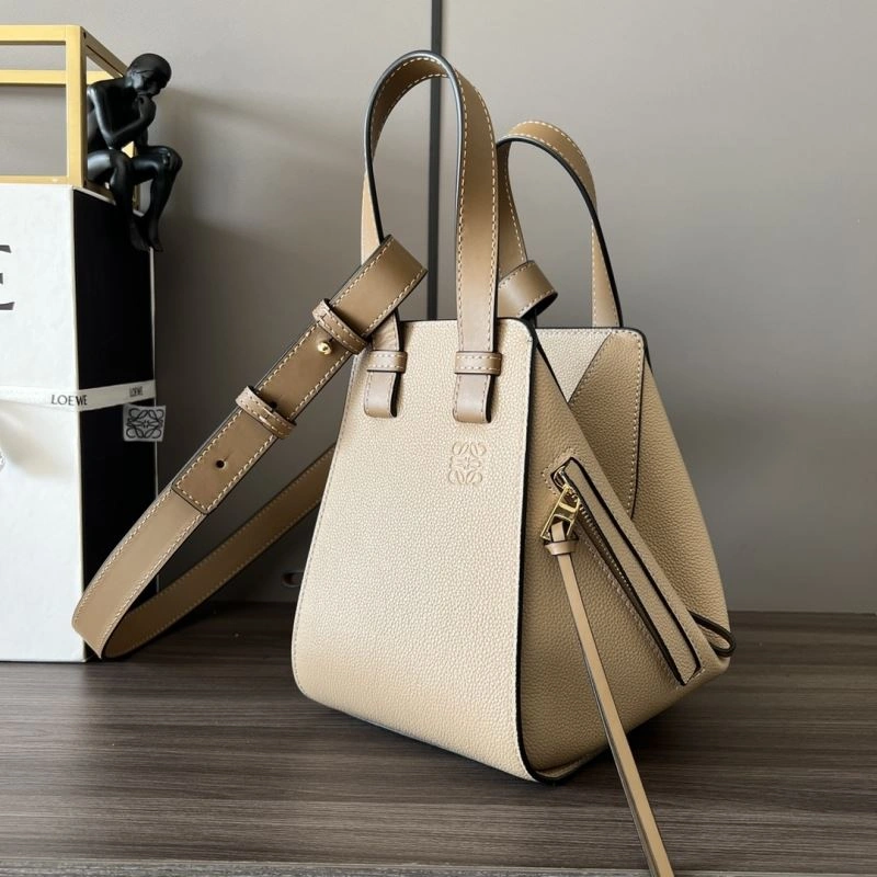 Snug Loewe Hammock Bags 61581