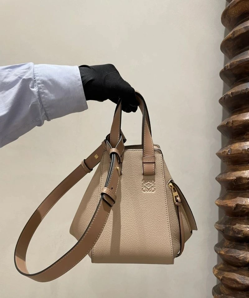 Snug Loewe Hammock Bags 61581